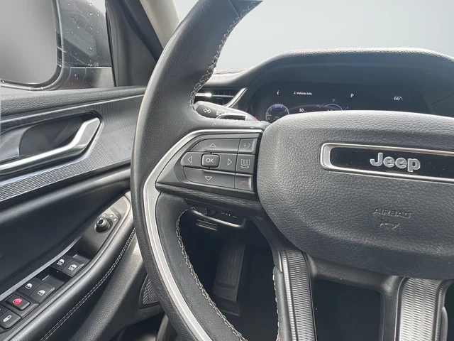 Used 2023 Red Jeep Laredo image 16