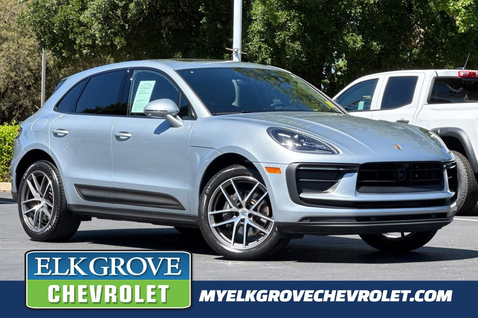 2024 Porsche Macan Base