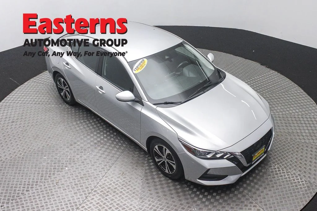 Used 2022 Silver Nissan SV image 3