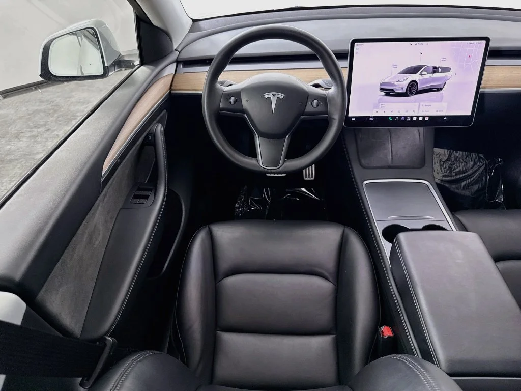 Used 2023 White Tesla Performance image 23