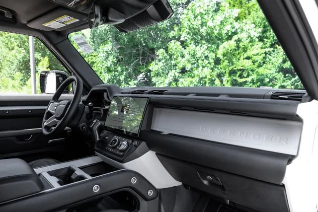New 2026 White Land Rover S image 15
