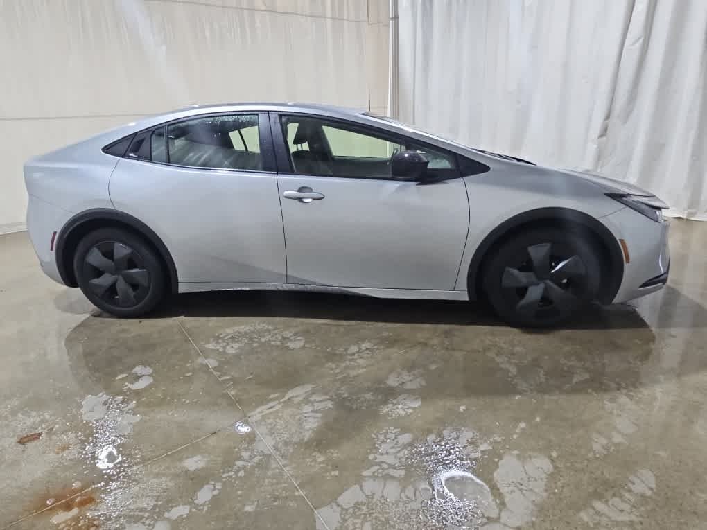 Used 2025 Cutting Edge Toyota LE image 7
