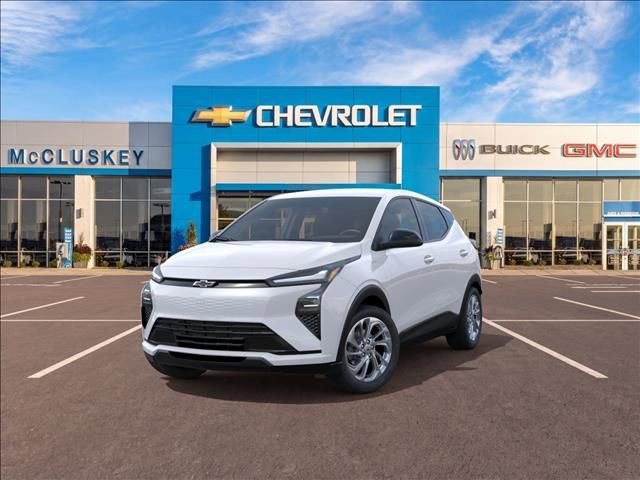 New 2027 Summit White Chevrolet LT image 8