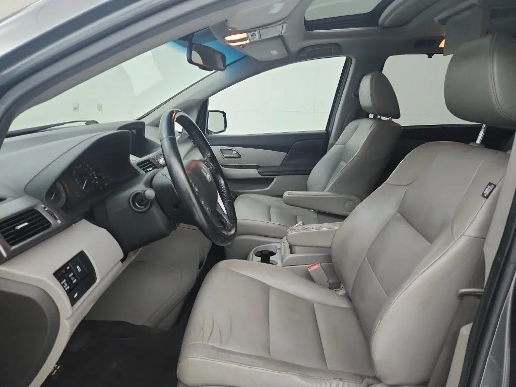Used 2012  Honda EX-L image 19