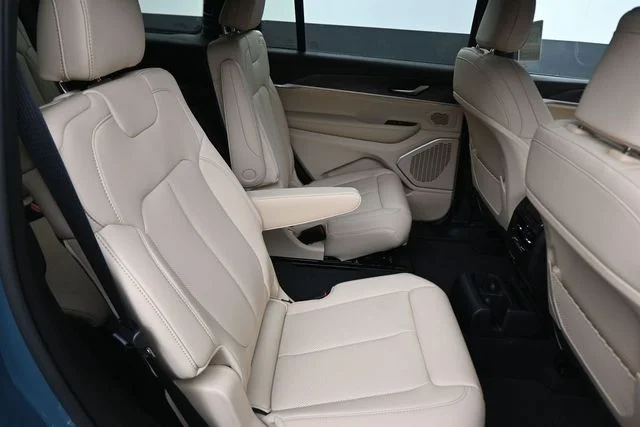 New 2026 Steel Blue Exterior Paint Jeep Limited image 24