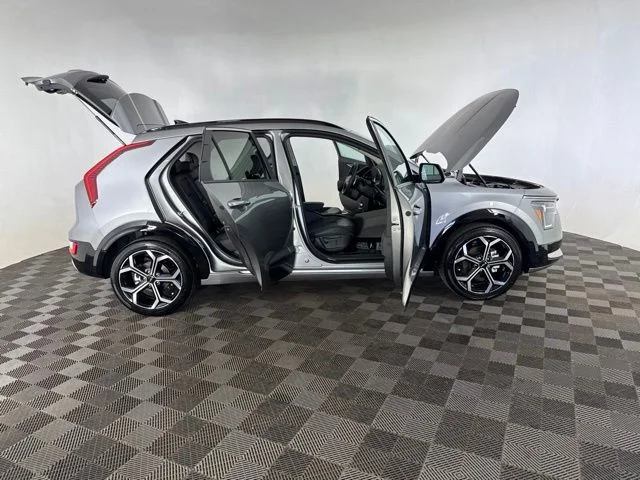 Used 2025 Gray Kia EX Touring image 15