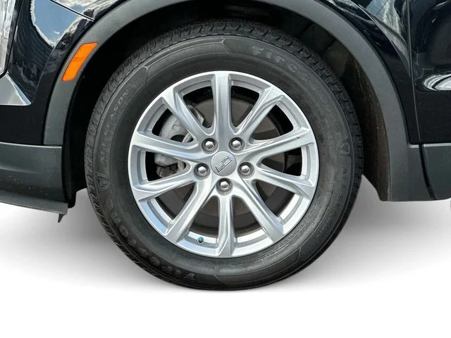 Used 2022 Black Cadillac Luxury image 8