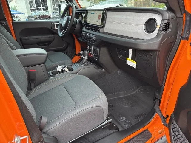 2025 Jeep Gladiator Willys - Photo 26