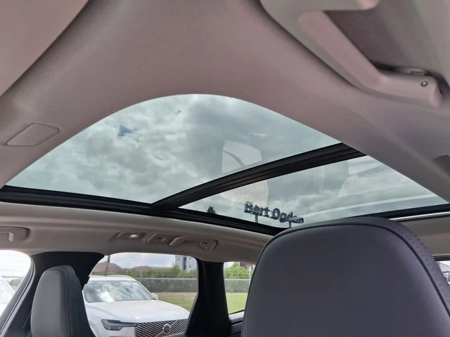 New 2026 Crystal White Volvo Plus image 19