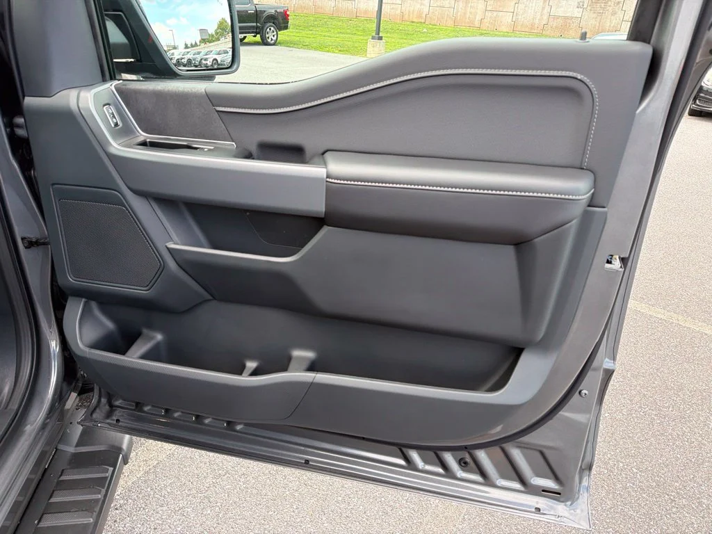 New 2026 Carbonized Gray Metallic Ford XLT image 9