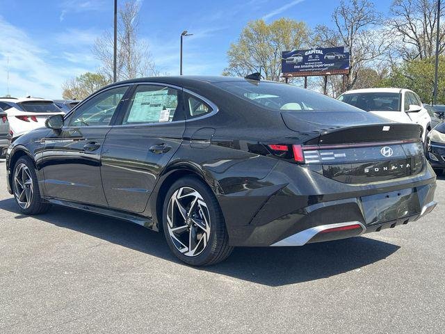 New 2026 Black Hyundai SEL Sport image 33