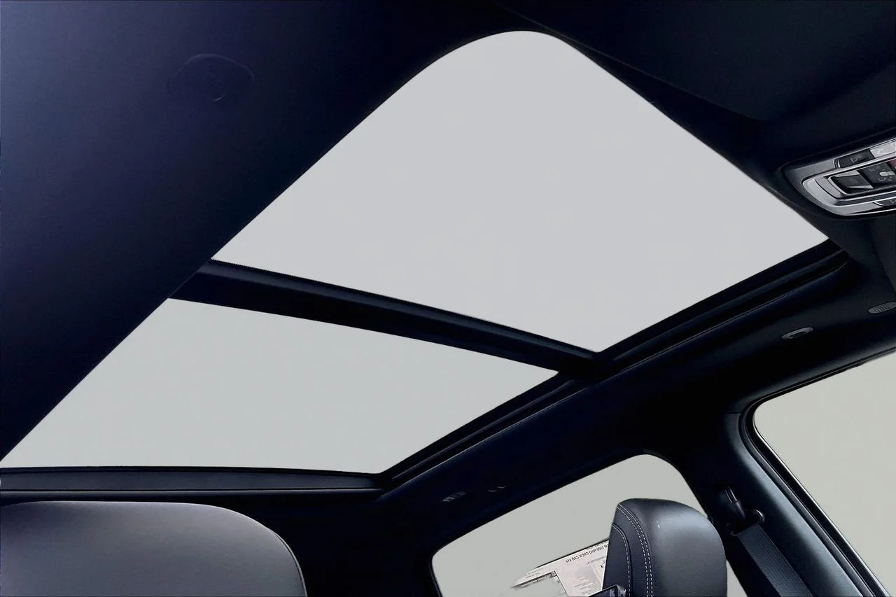 New 2026 Bright White Clear-Coat Exterior Paint RAM RHO image 15