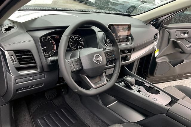 New 2026 Nissan Rogue SV 4D Sport Utility