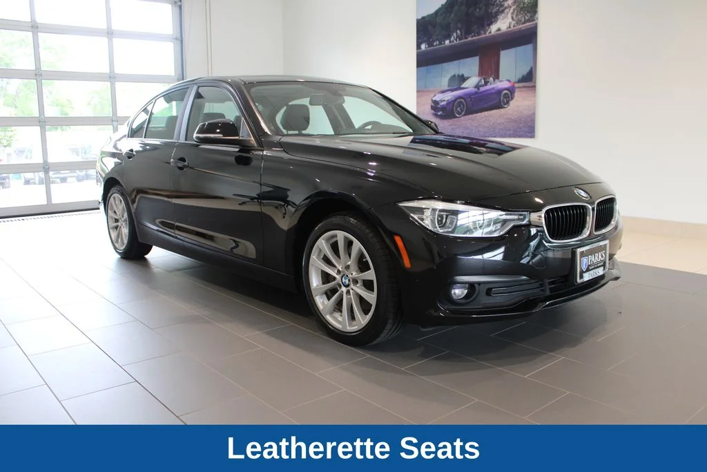 Used 2018 BMW 3 Series 320i with VIN WBA8A3C54JA505587 for sale in Roanoke, VA