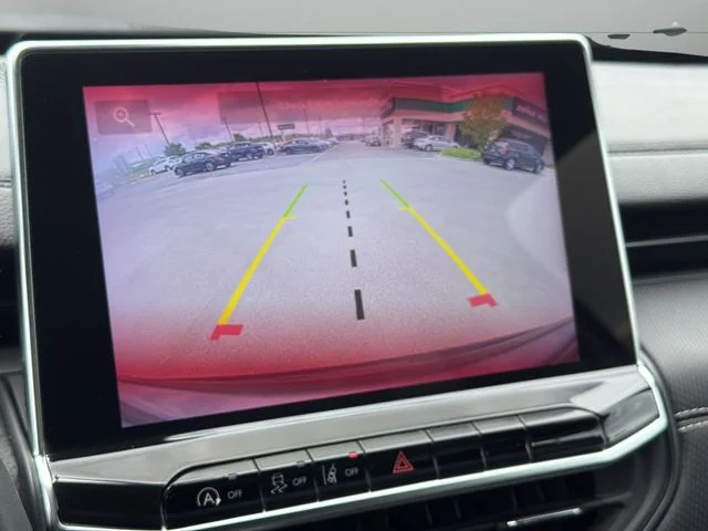 Used 2023 Gray Jeep Latitude image 21