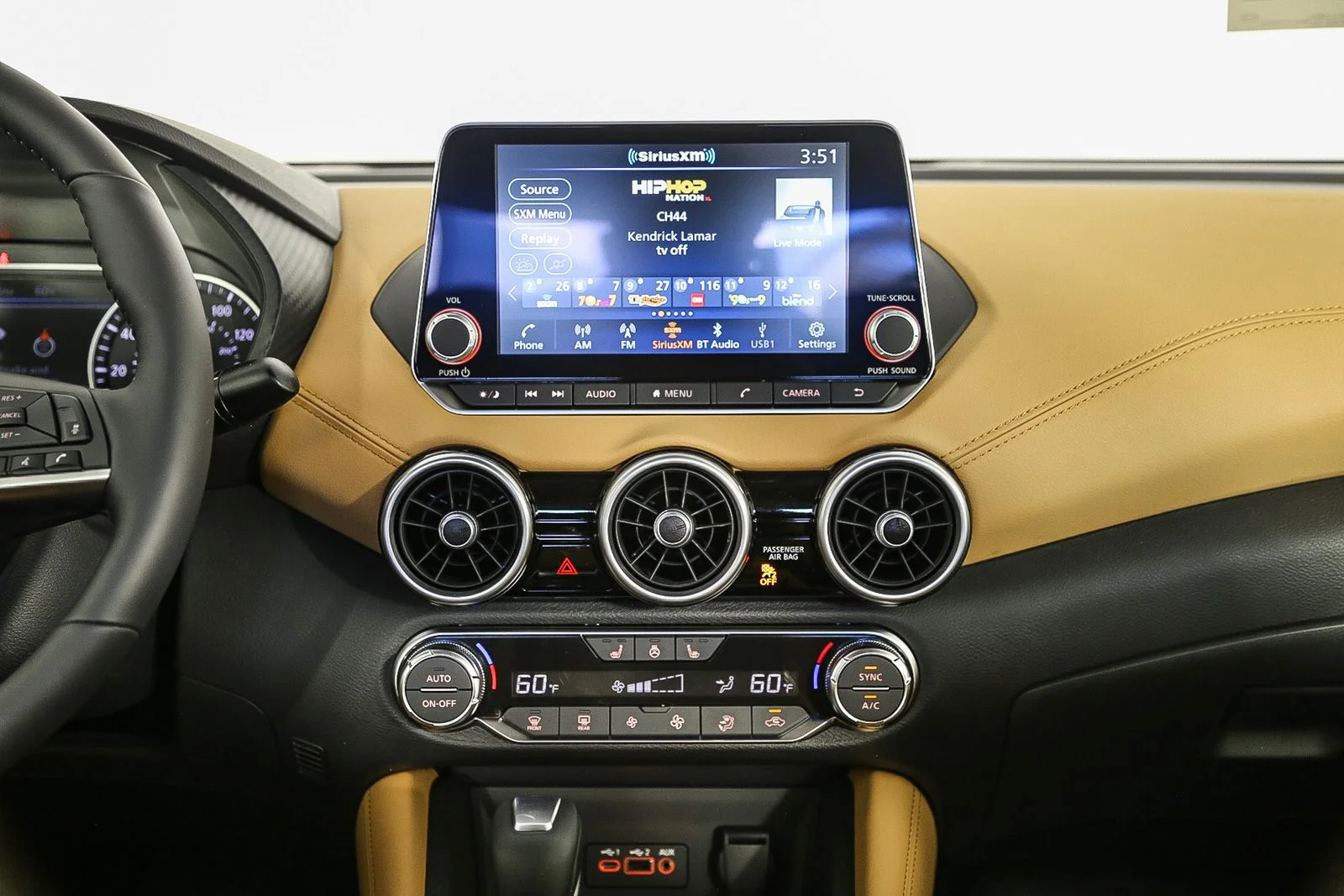 2025 Nissan Sentra SV - Photo 14