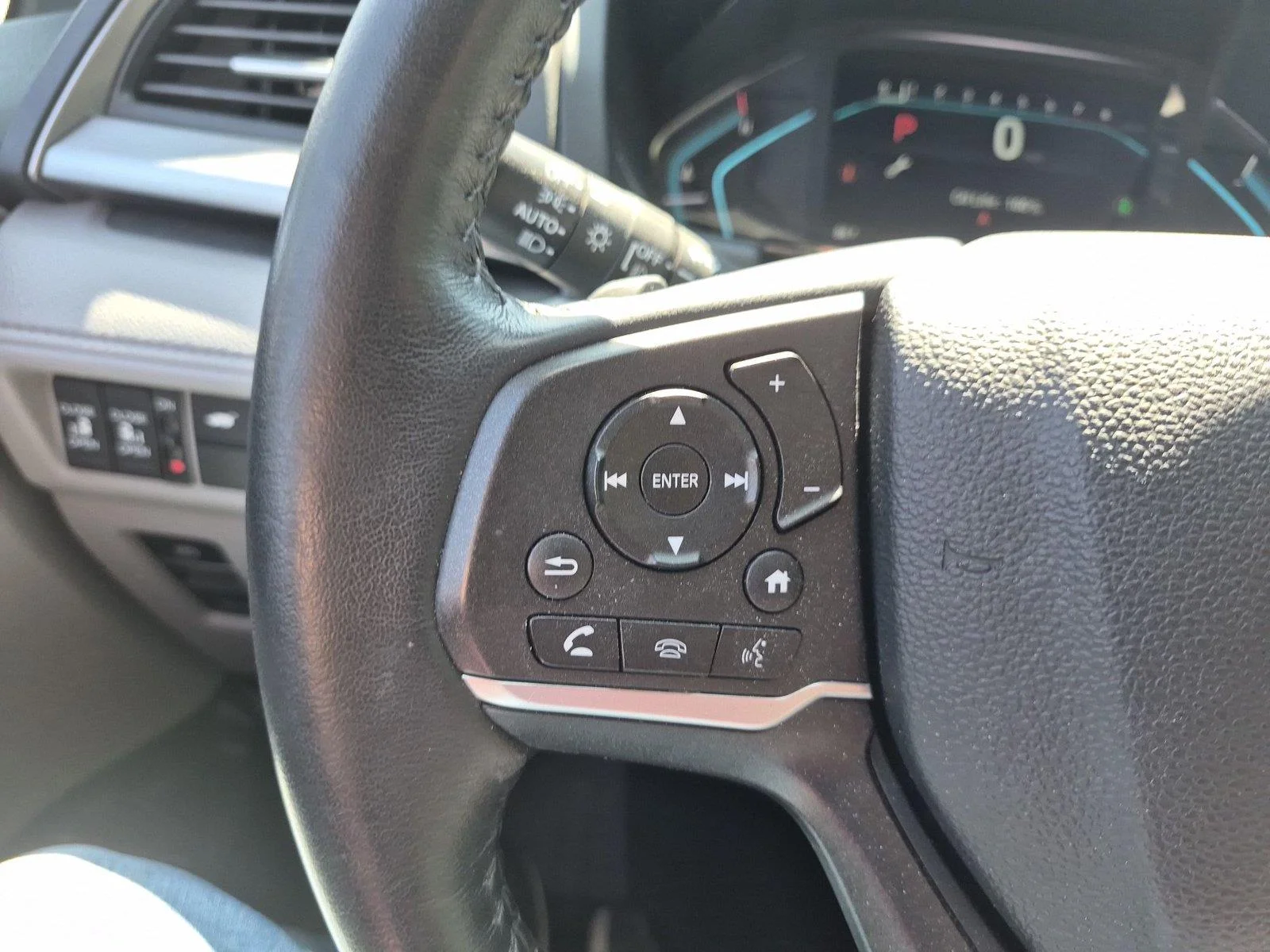 Used 2023 Lunar Silver Metallic Honda EX-L image 20