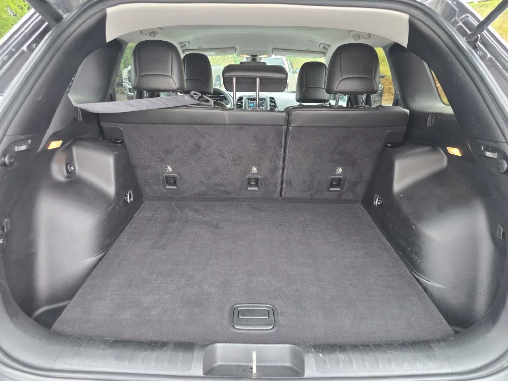 Used 2019 Gray Jeep Latitude Plus image 11