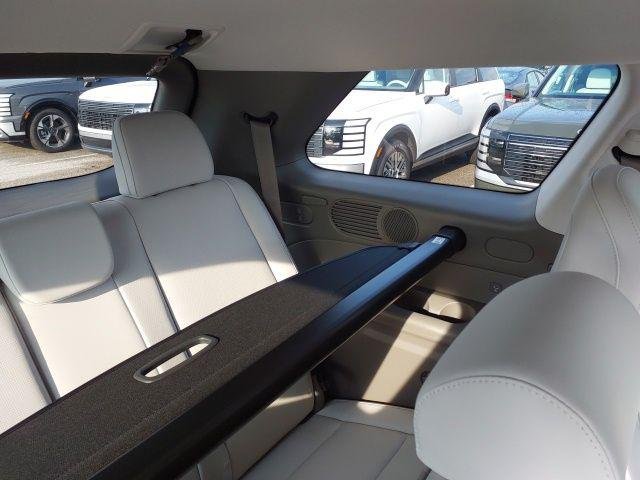 New 2026 Abyss Black Hyundai Blue SEL Premium image 14
