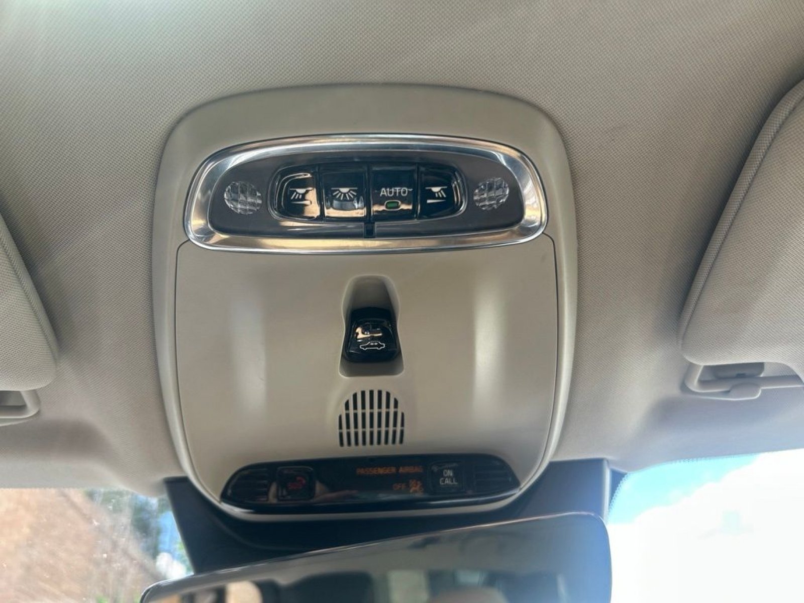 Used 2016 Onyx Black Metallic Volvo T6 Momentum image 24