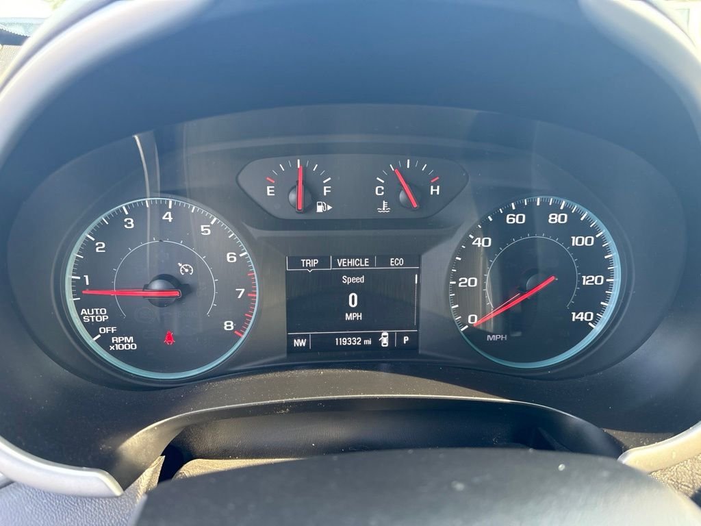 Used 2023 White Chevrolet RS image 10