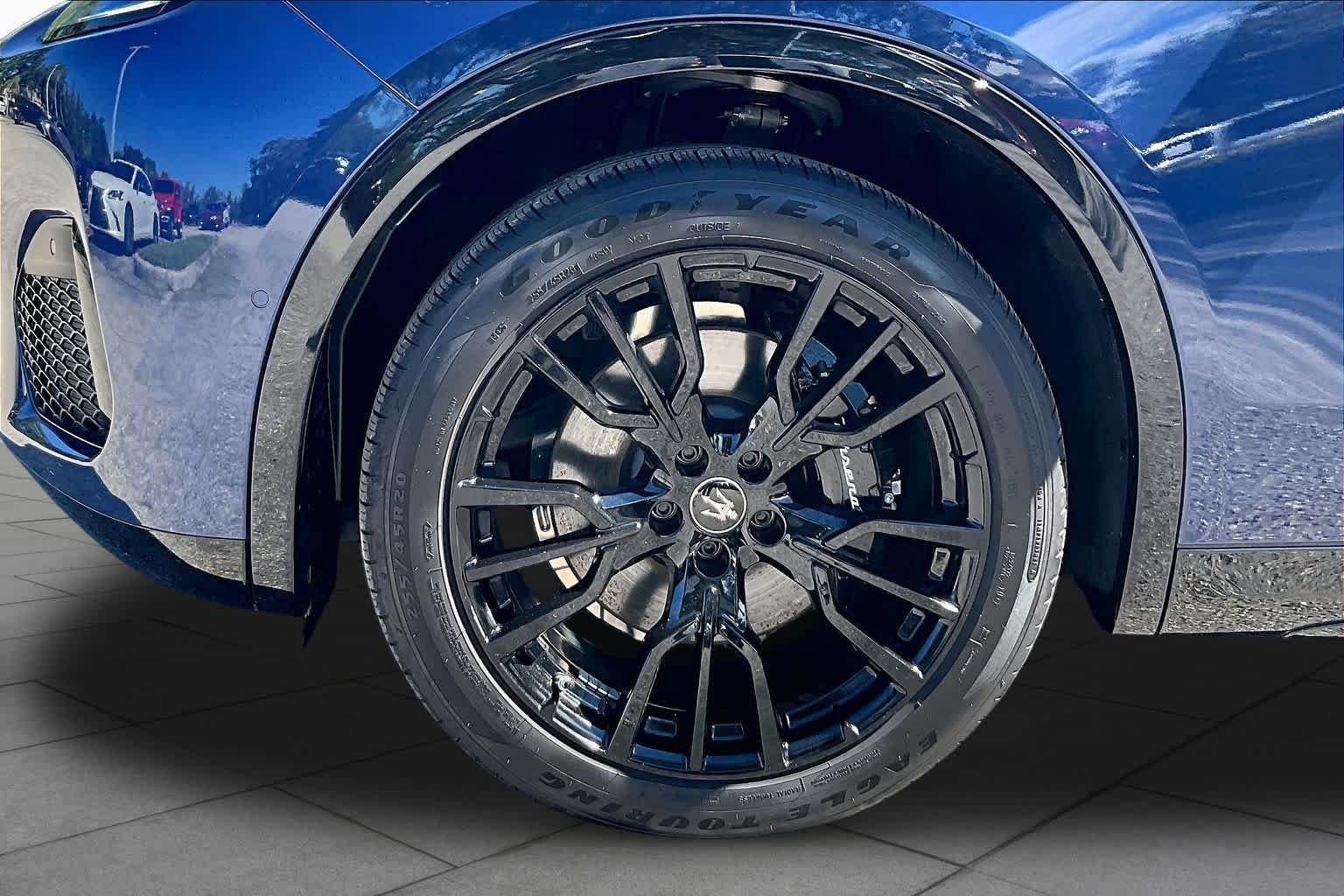 Used 2025 BLU MODENA METALLIC Maserati Modena image 11