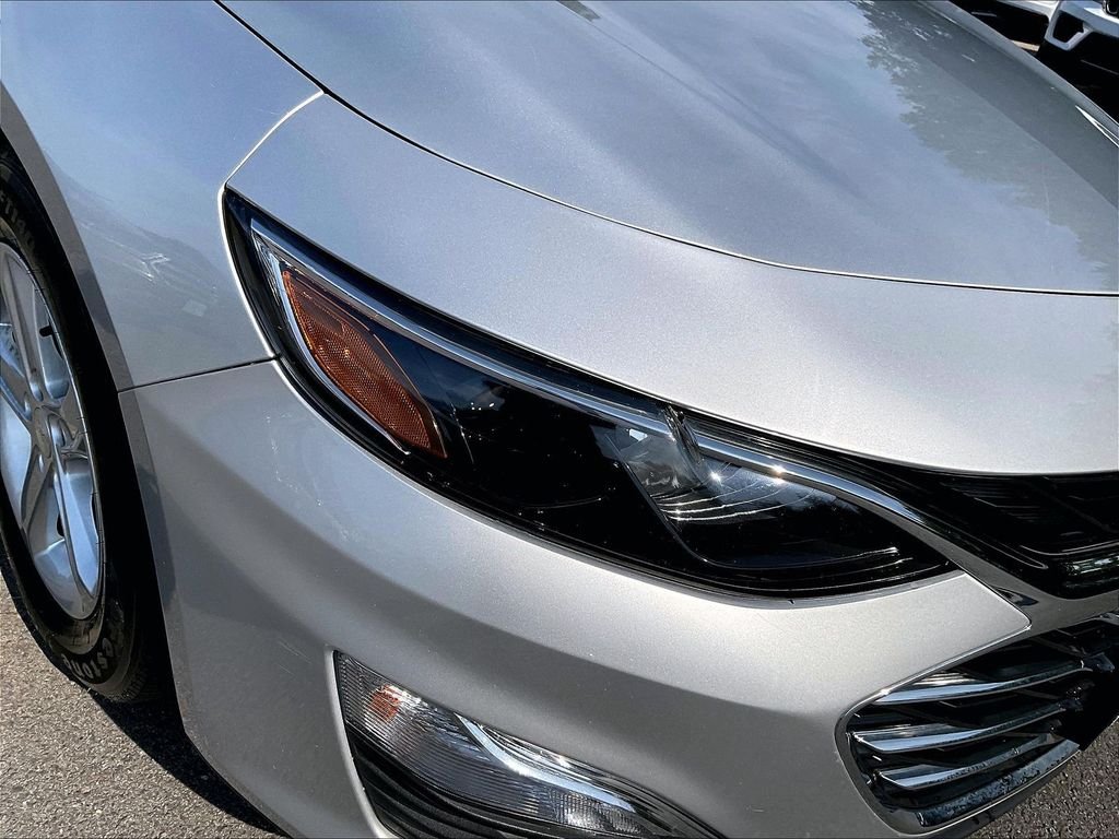 Used 2019 Silver Chevrolet LS image 29