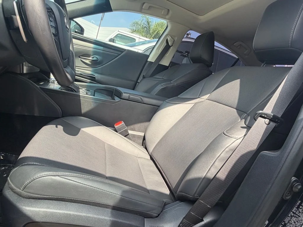 Used 2024 Black Lexus 350 image 8