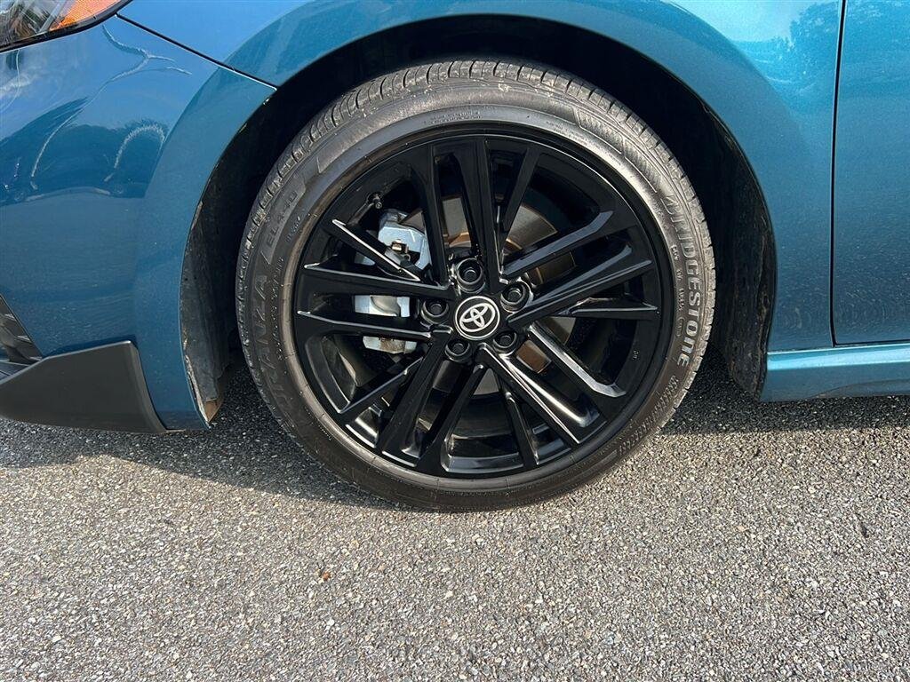 Used 2025 Ocean Gem Toyota SE image 9