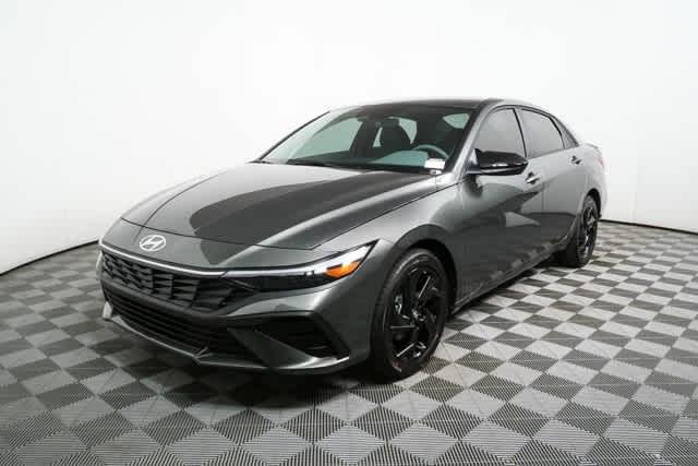 New 2026 Amazon Gray Hyundai SEL Sport image 9