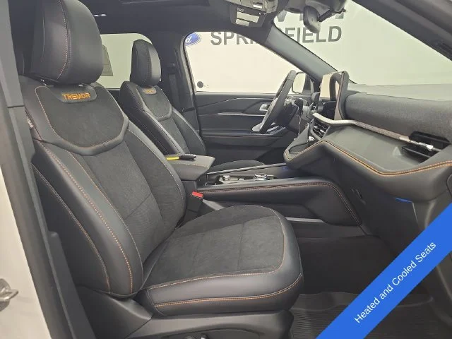 New 2026 Star White Metallic Tri-Coat Ford Tremor® image 11