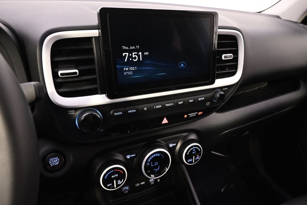 Certified Used 2025 Green Hyundai Limited image 27