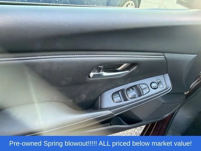 Used 2025 Red Nissan SV image 21