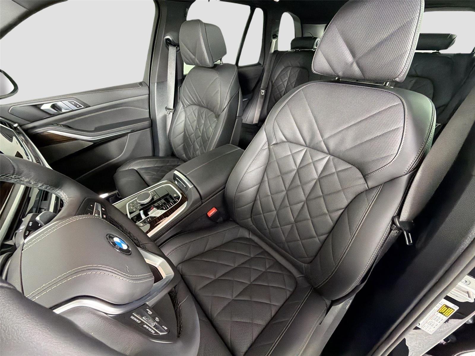 New 2026 Black Sapphire Metallic BMW sDrive40i image 42