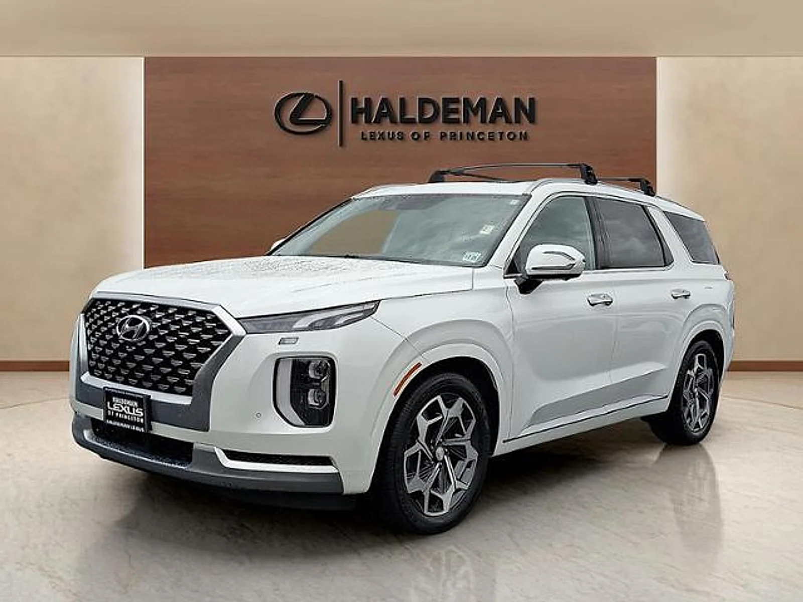 Used 2021 Hyper White Hyundai Calligraphy image 3
