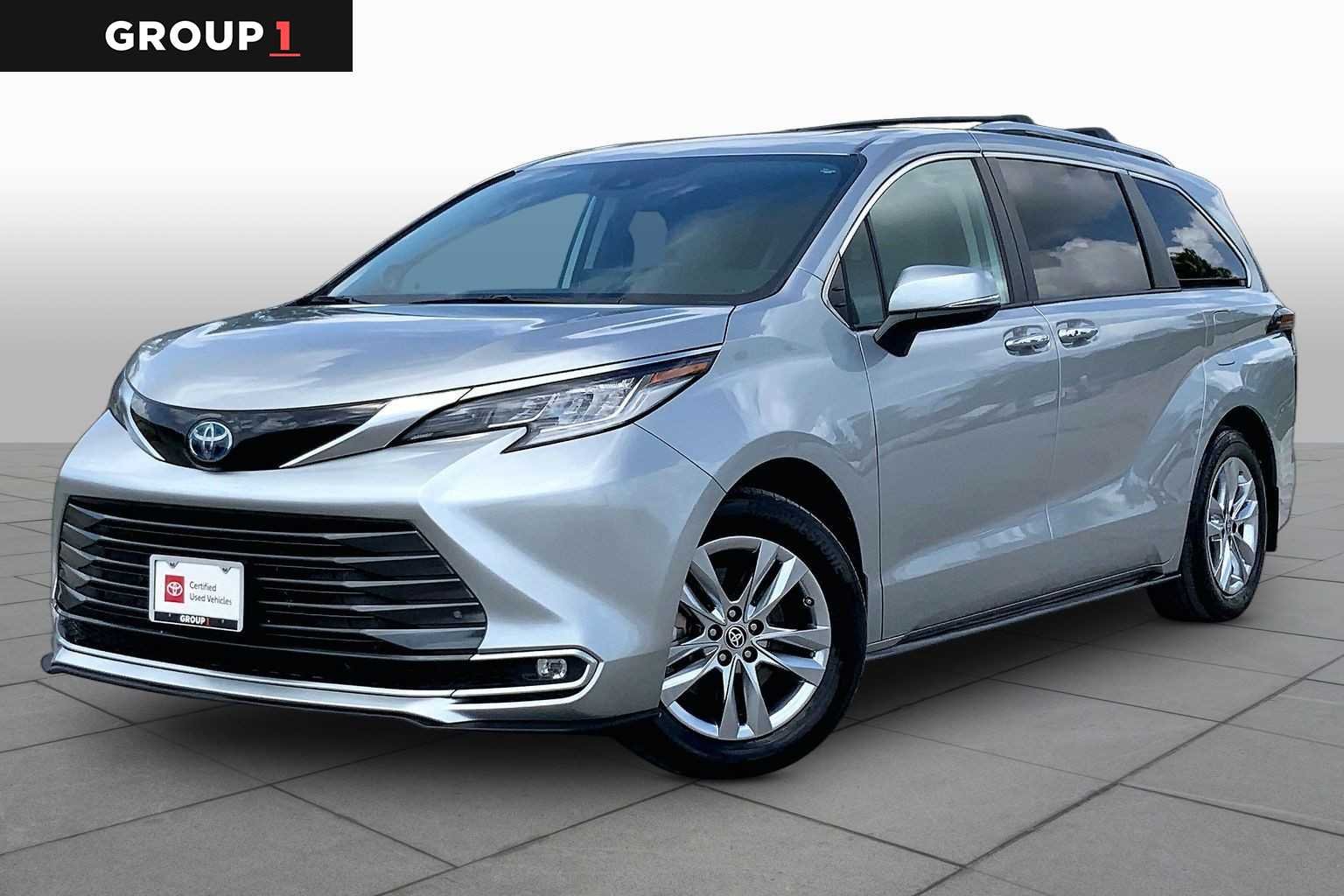 Pre-Owned 2023 Toyota Sienna Limited