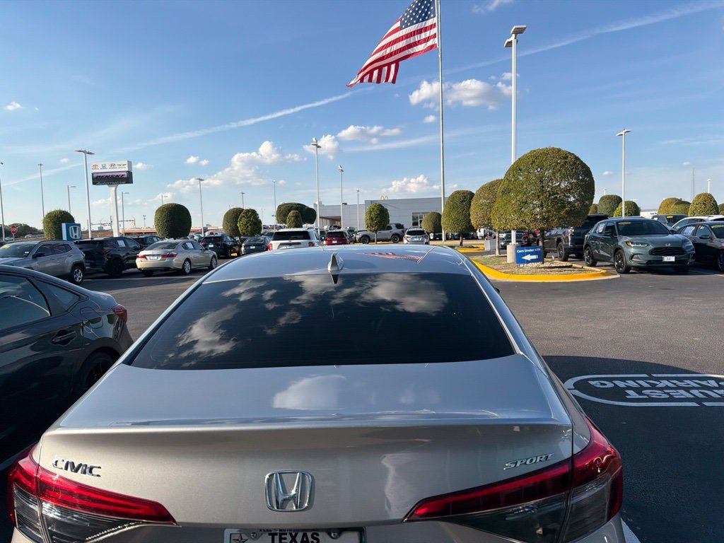 Used 2022 Lunar Silver Metallic Honda Sport image 5