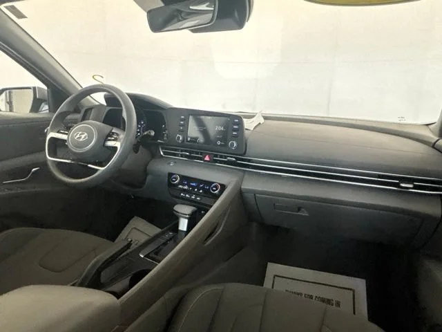 Used 2023 Gray Hyundai SEL image 23