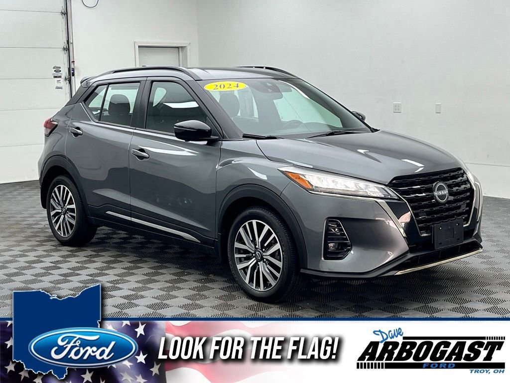 Used 2024 Gun Metallic Nissan SR image 1
