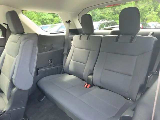 New 2026 Space White Metallic Ford Active image 43