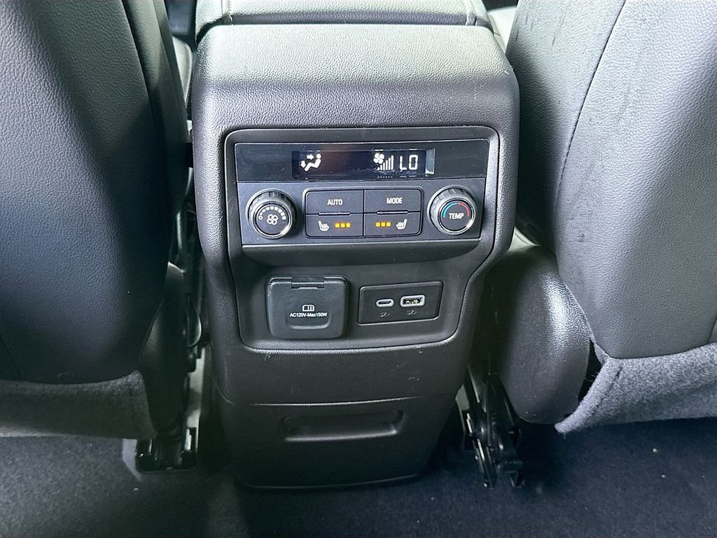 Used 2023 Ultra Blue Metallic GMC SLT image 26