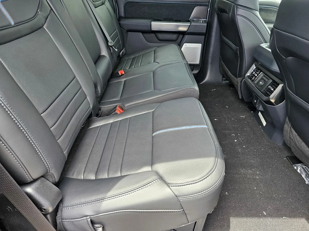 New 2026 Glacier Gray Metallic Tri-Coat Ford F-350® Platinum® image 13