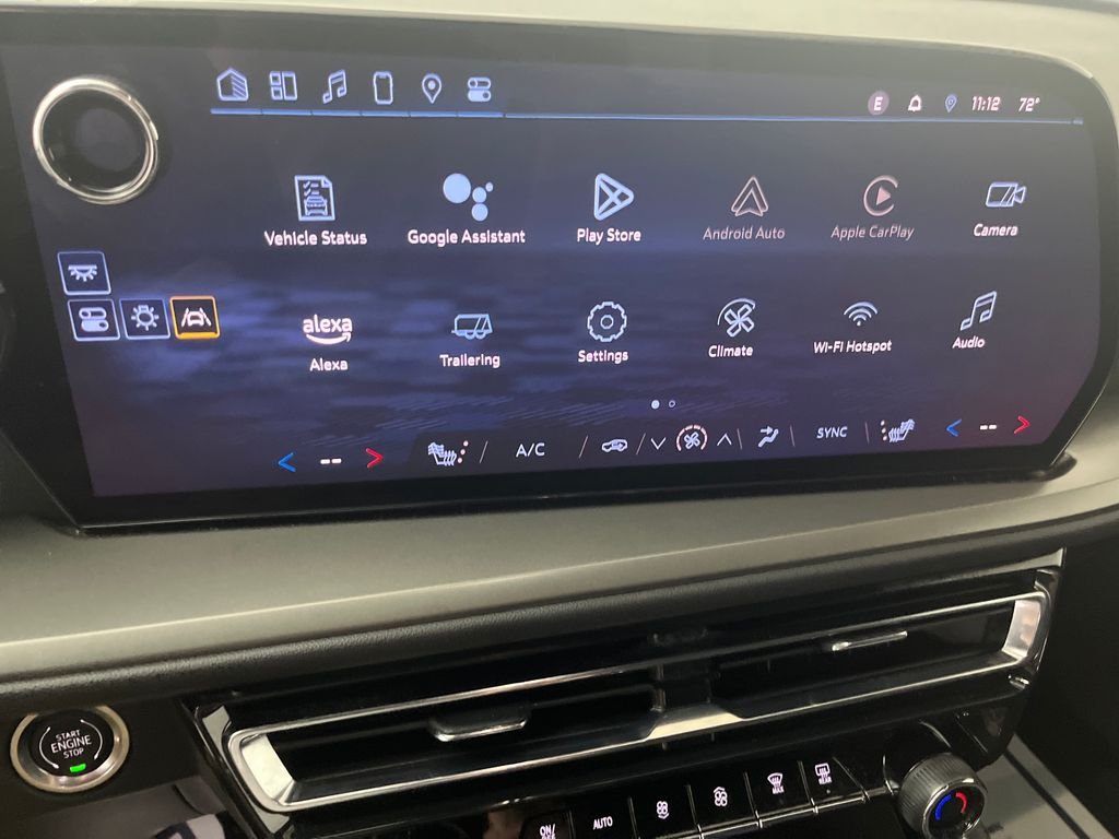 Used 2025 White Chevrolet LT image 21