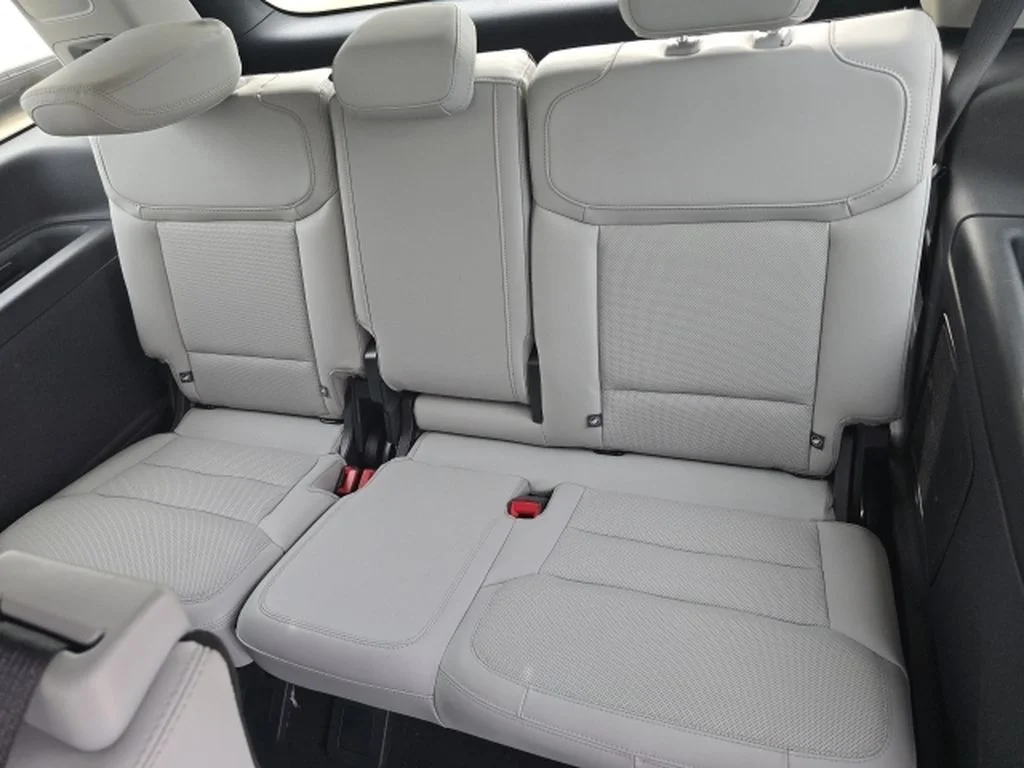 2025 Ford Expedition Platinum - Photo 12