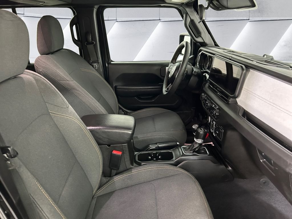Used 2024 Black Jeep Sport S image 13