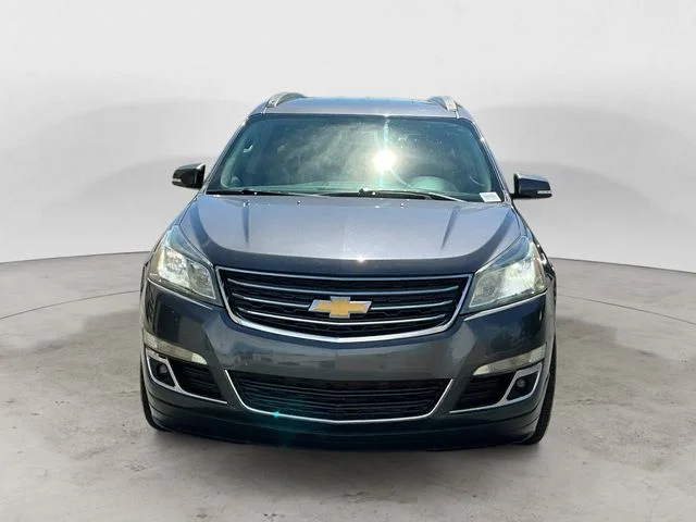 Used 2014 Gray Chevrolet LT image 2
