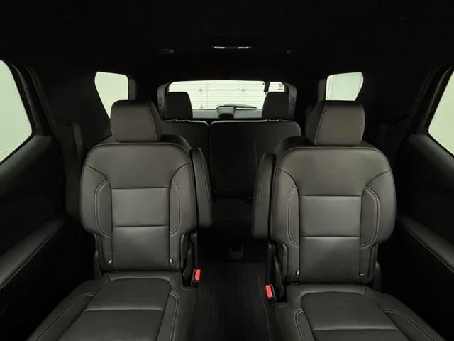 Used 2023 Silver Sage Metallic Chevrolet LT Leather image 35