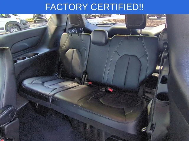 Used 2026 Black Chrysler Select image 28