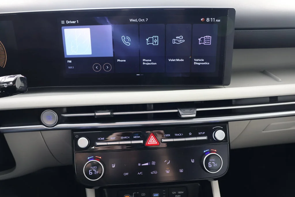 Used 2025 Gray Hyundai SEL image 14