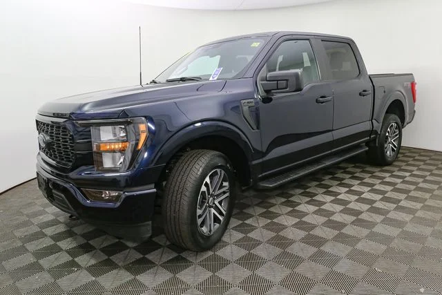 Used 2023 Blue Ford XL image 5